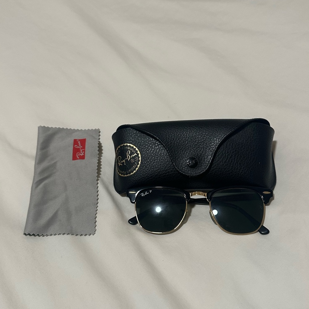 Ray-Ban Black Sunglasses